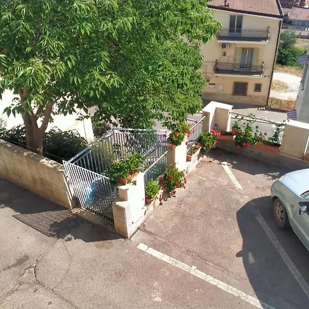 Apartment A Casa Di Nonna Maria Grottole